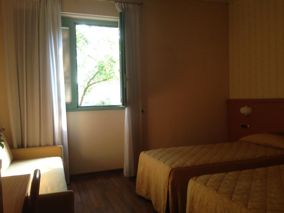 Vecchia Brianza Hotel Seveso Luaran gambar